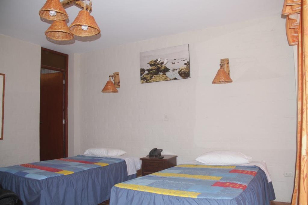Refugio Del Pirata Albergue Paracas Habitación foto